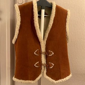 Suede Leather & faux sheepskin-lined Vest by Clean Lines Size Medium